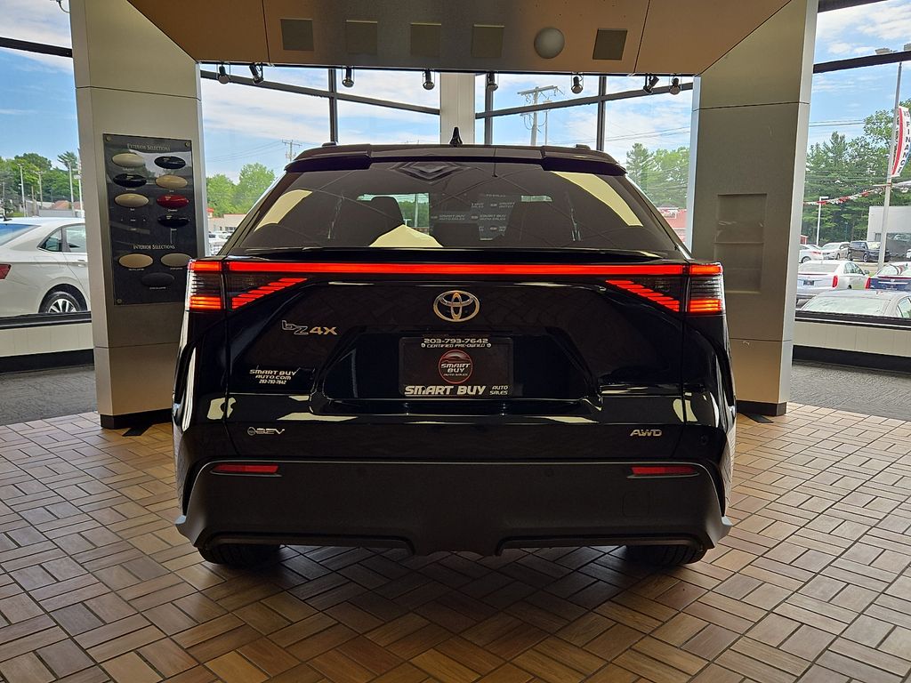 2024 Toyota bZ4X