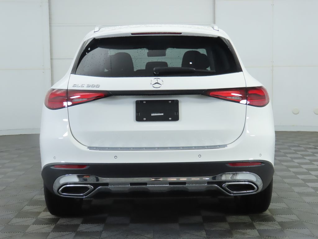 Thumbnail: 2026 Mercedes-Benz GLC - 6