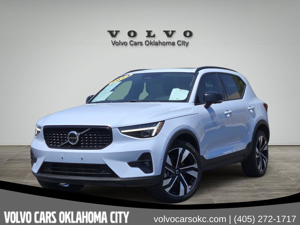 2024 Volvo XC40 Ultimate
