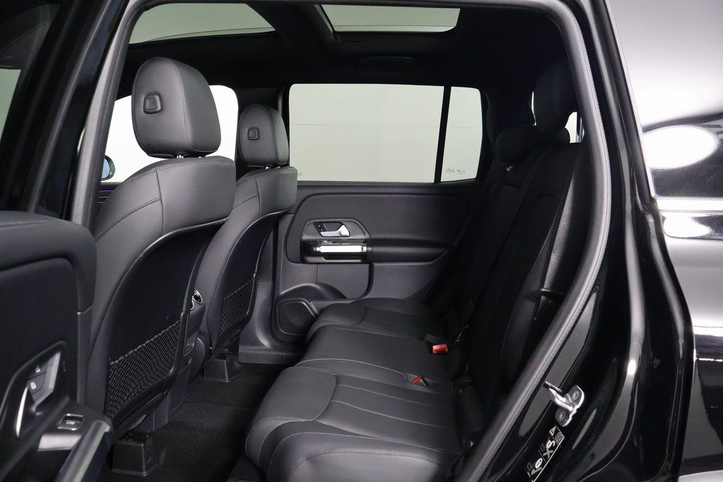 Thumbnail: 2025 Mercedes-Benz GLB - 10