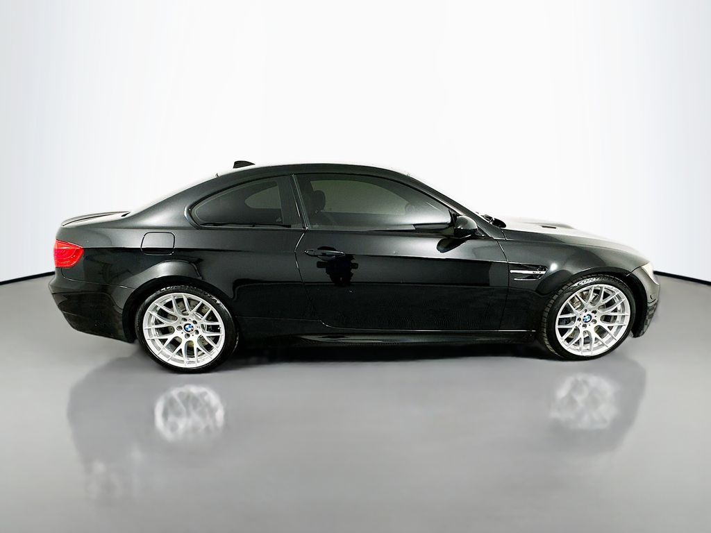Thumbnail: 2011 BMW M3 - 4