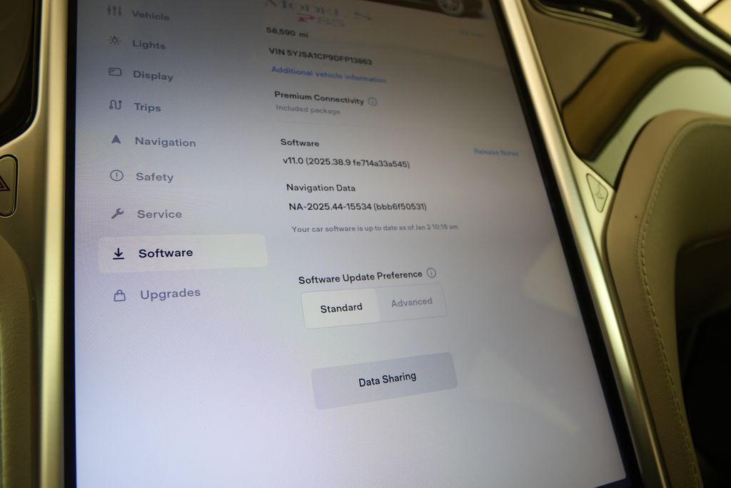 Thumbnail: 2013 Tesla Model S - 24