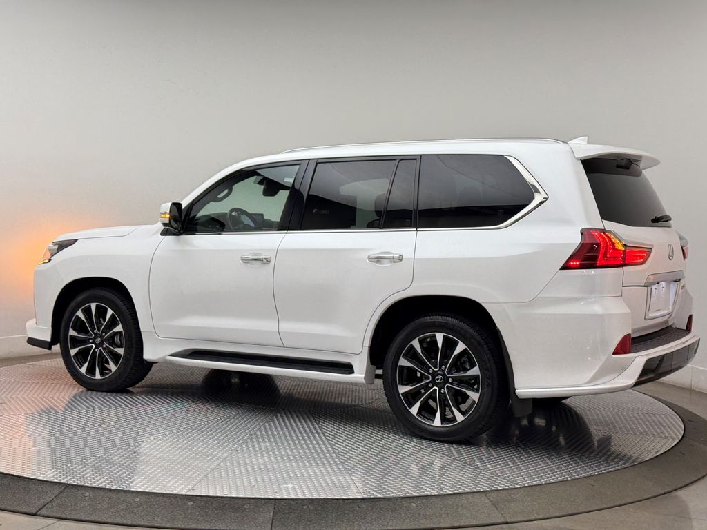 Thumbnail: 2021 Lexus LX - 11