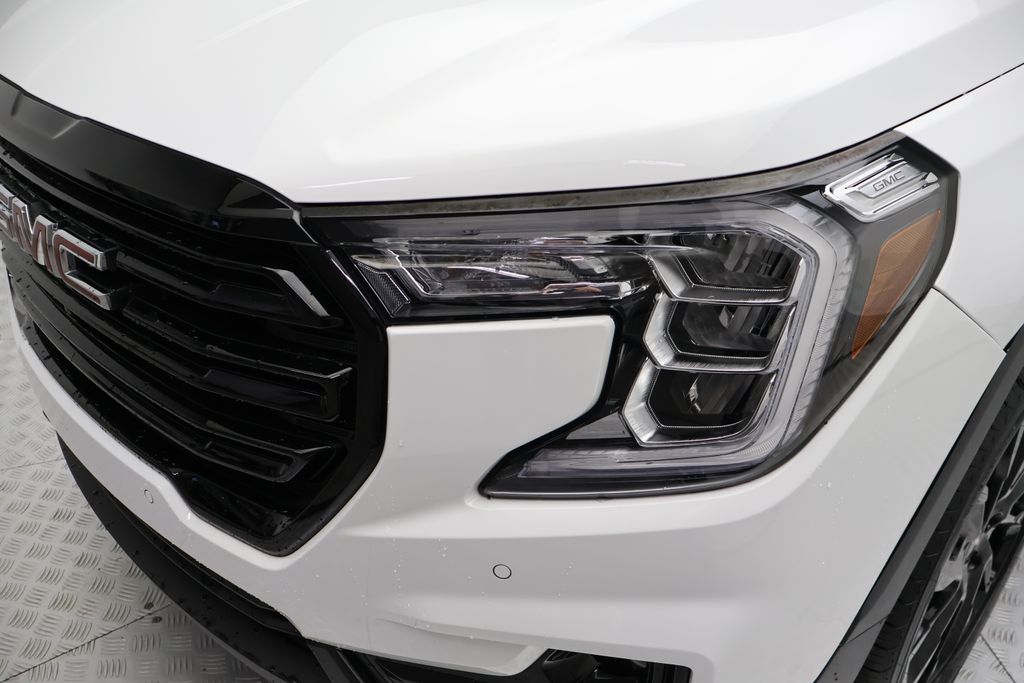 Thumbnail: 2024 GMC Terrain - 3