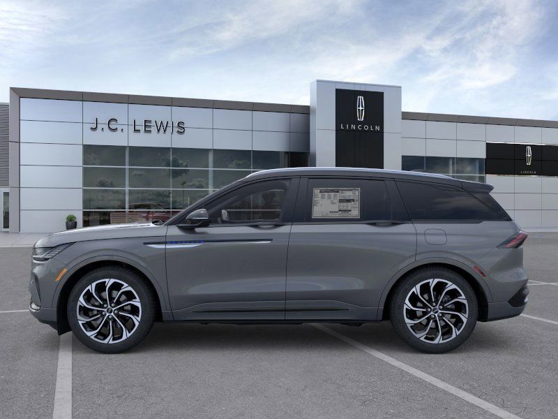 2025 Lincoln Nautilus Reserve