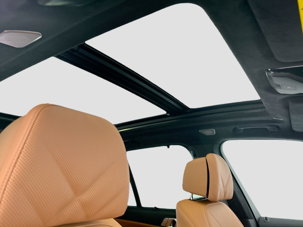 Thumbnail: 2026 BMW X5 - 17