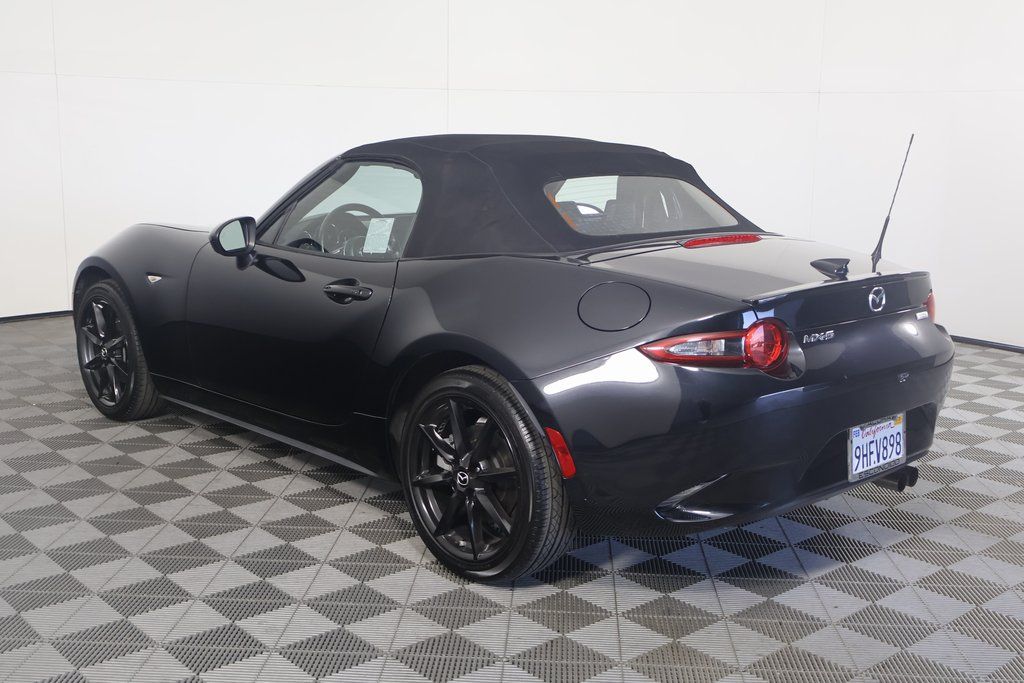 2019 Mazda MX-5 Miata Club 6