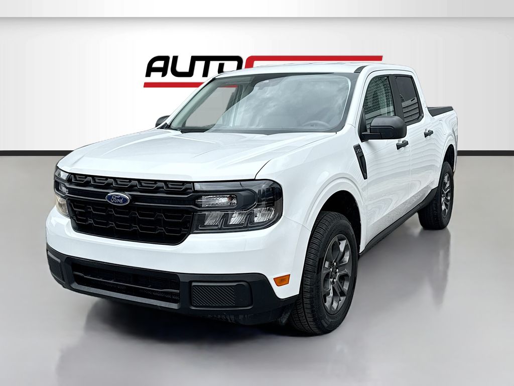 Used 2024 White Ford XLT image 3