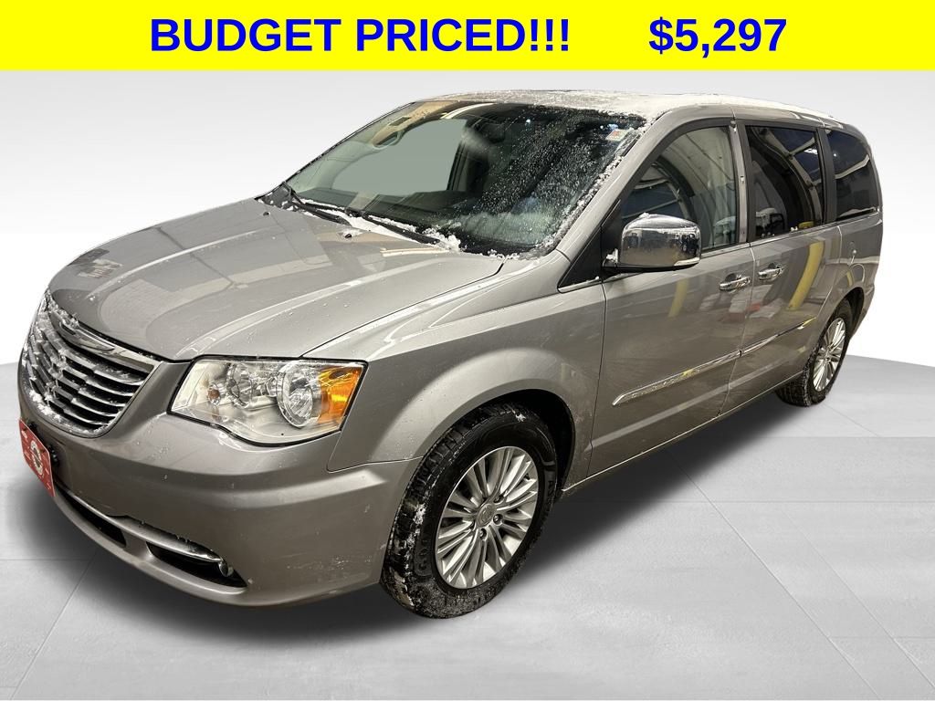 2016 Chrysler Town & Country Touring-L FWD