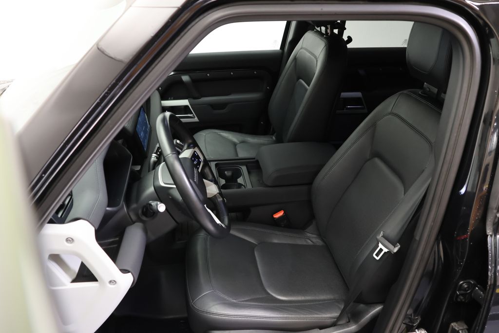 Thumbnail: 2023 Land Rover Defender - 30