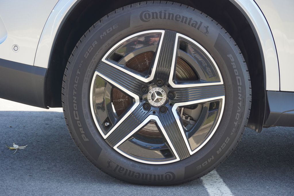 Thumbnail: 2025 Mercedes-Benz GLC - 17