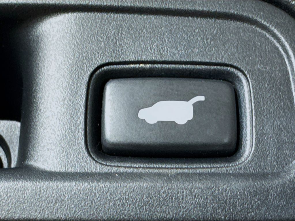 Used Car 2020 Honda Pilot  Touring For Sale Under $25,000 In Austin, Texas