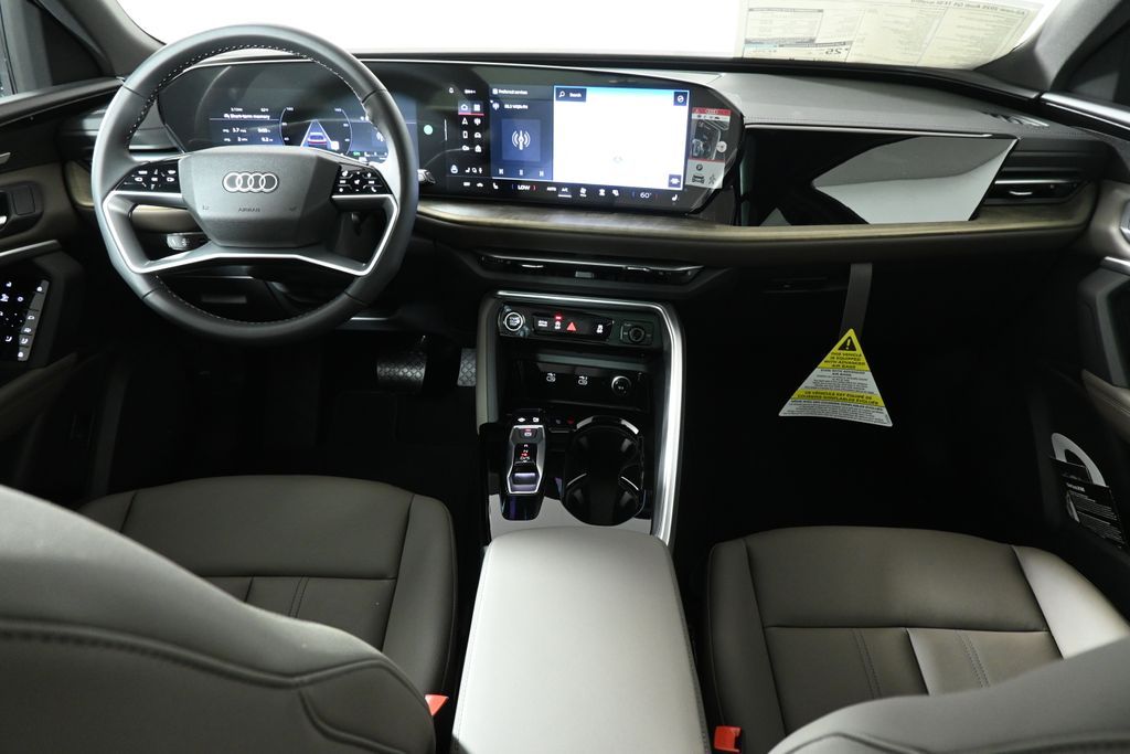 Thumbnail: 2025 Audi Q5 - 4