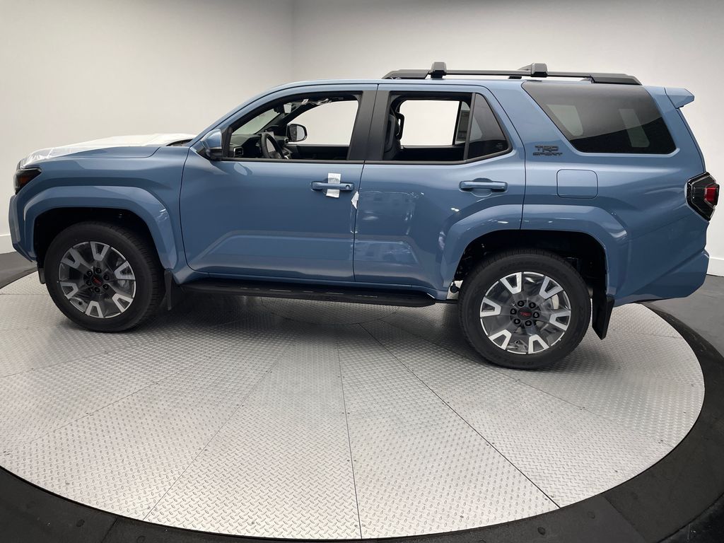 Thumbnail: 2025 Toyota 4Runner - 8