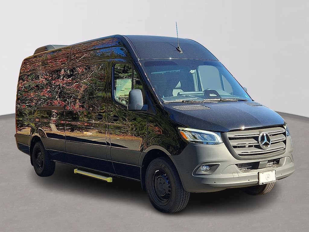 Thumbnail: 2025 Mercedes-Benz Sprinter - 2