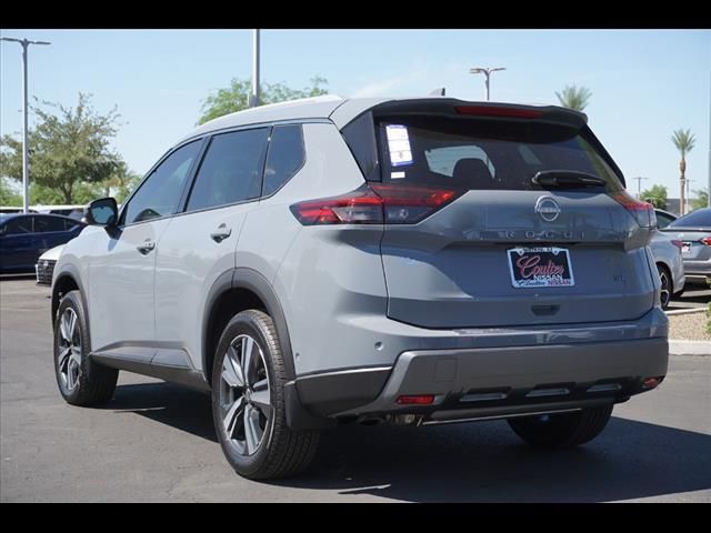 2024 Nissan Rogue SL 3