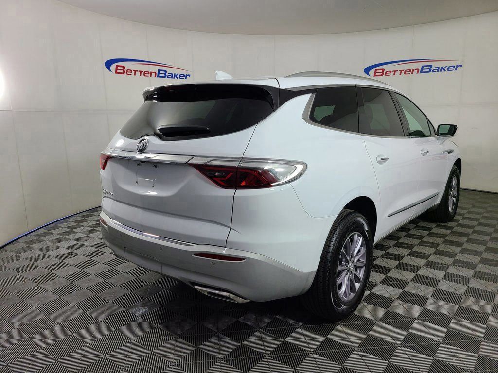 2024 Buick Enclave Essence 6