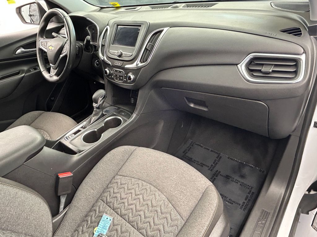 Used 2022 Iridescent Pearl Tricoat Chevrolet LT image 46