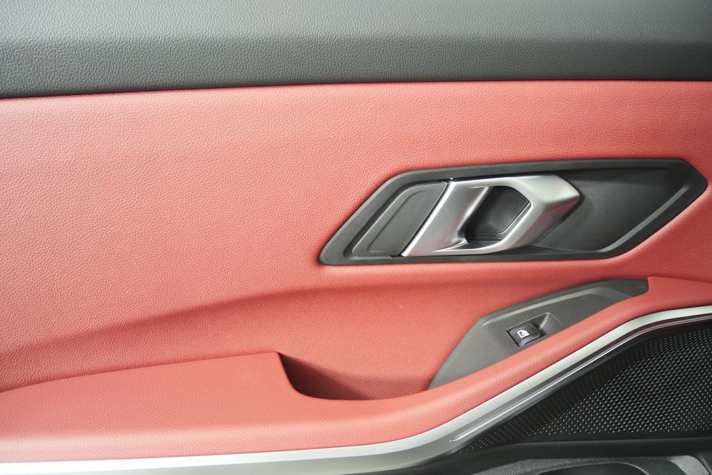 Thumbnail: 2026 BMW 3 Series - 13