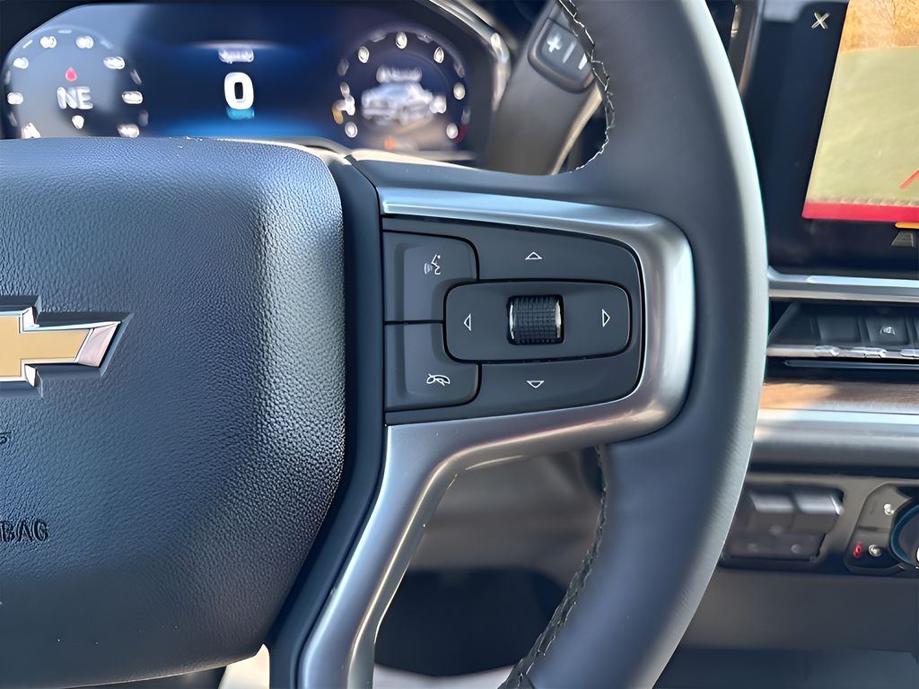 2025 Chevrolet Silverado 1500 LT - Photo 31