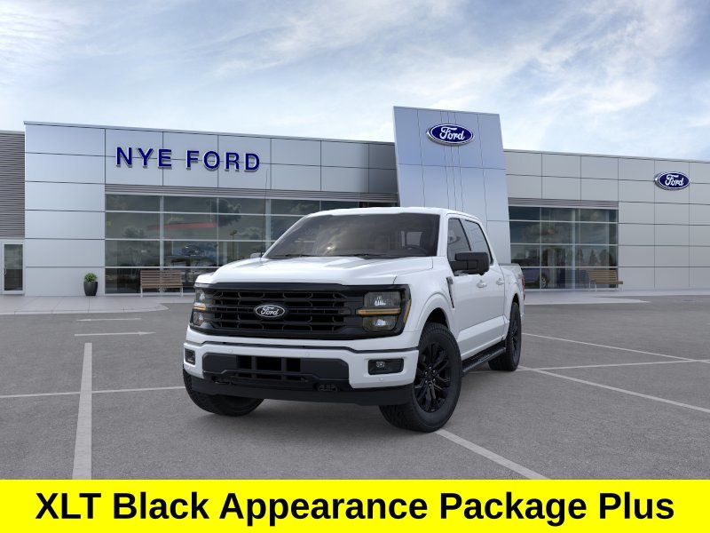 New 2026 Oxford White Ford XLT image 2