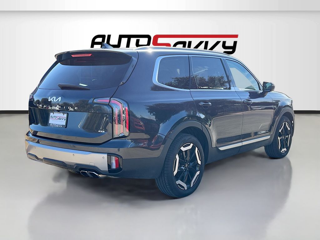 Used 2025 Gray Kia EX image 7
