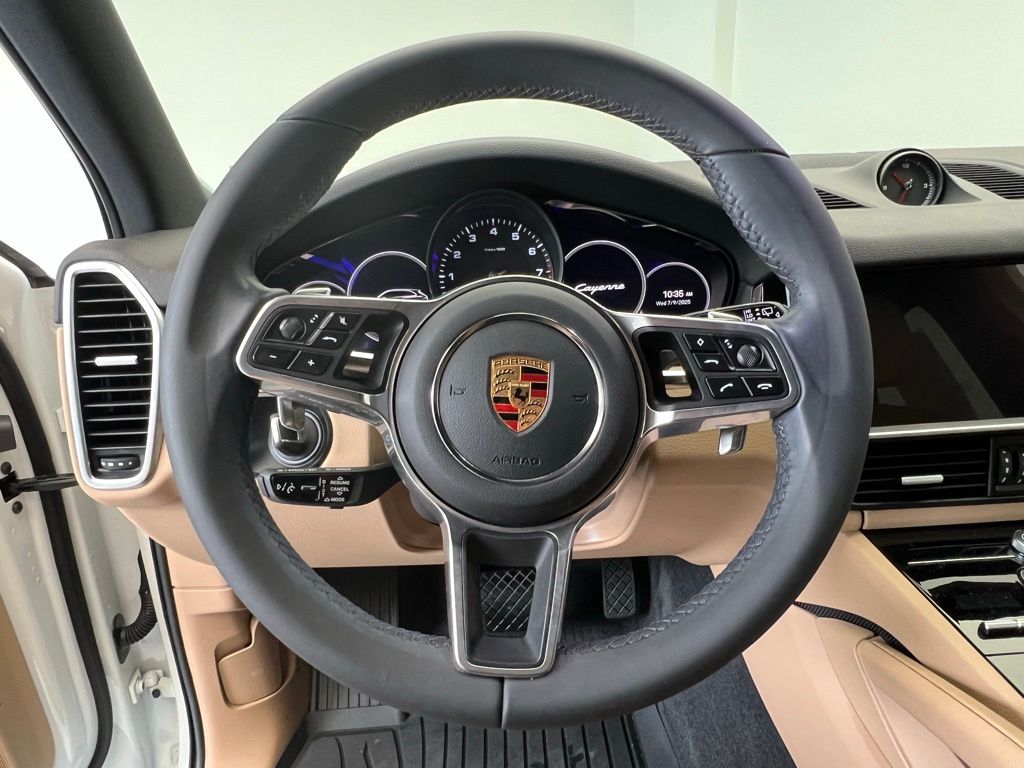Thumbnail: 2023 Porsche Cayenne - 7
