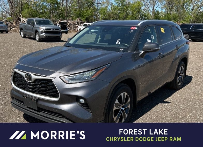 2024 Toyota Highlander XLE