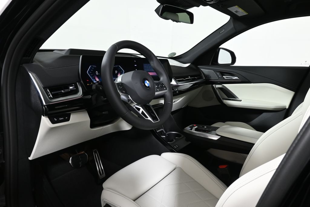 Thumbnail: 2026 BMW X2 - 15