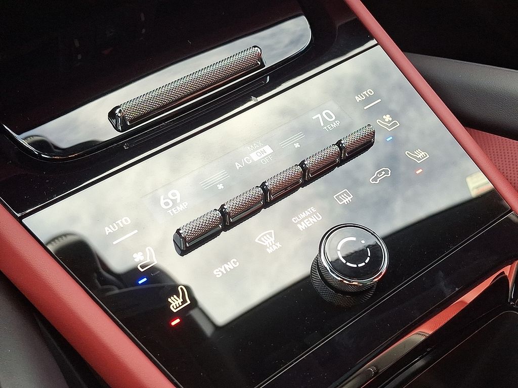 Thumbnail: 2026 Porsche Cayenne - 18