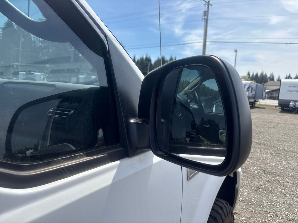2005 Oxford White Ford Super Duty F-250 XLT 4X4 Truck