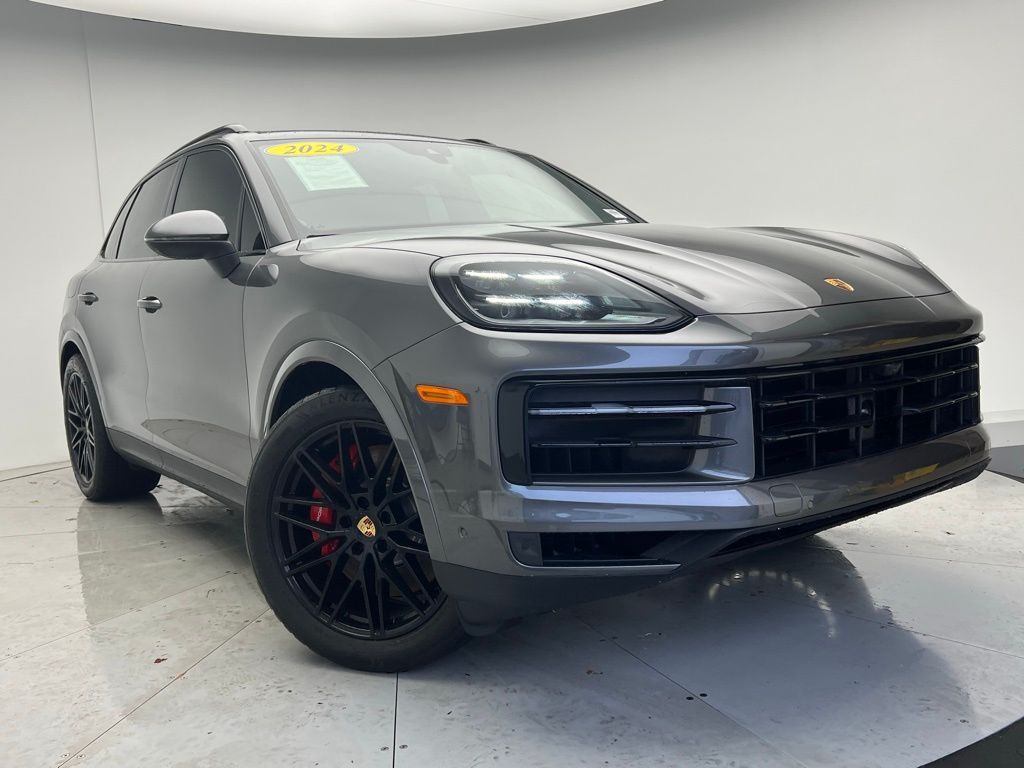 Thumbnail: 2024 Porsche Cayenne - 24