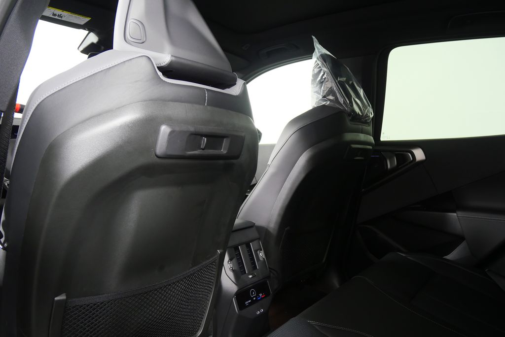 Thumbnail: 2026 BMW X3 - 17