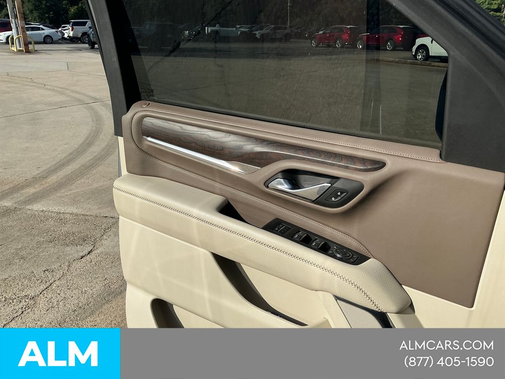 Used 2023 Silver GMC Denali image 11