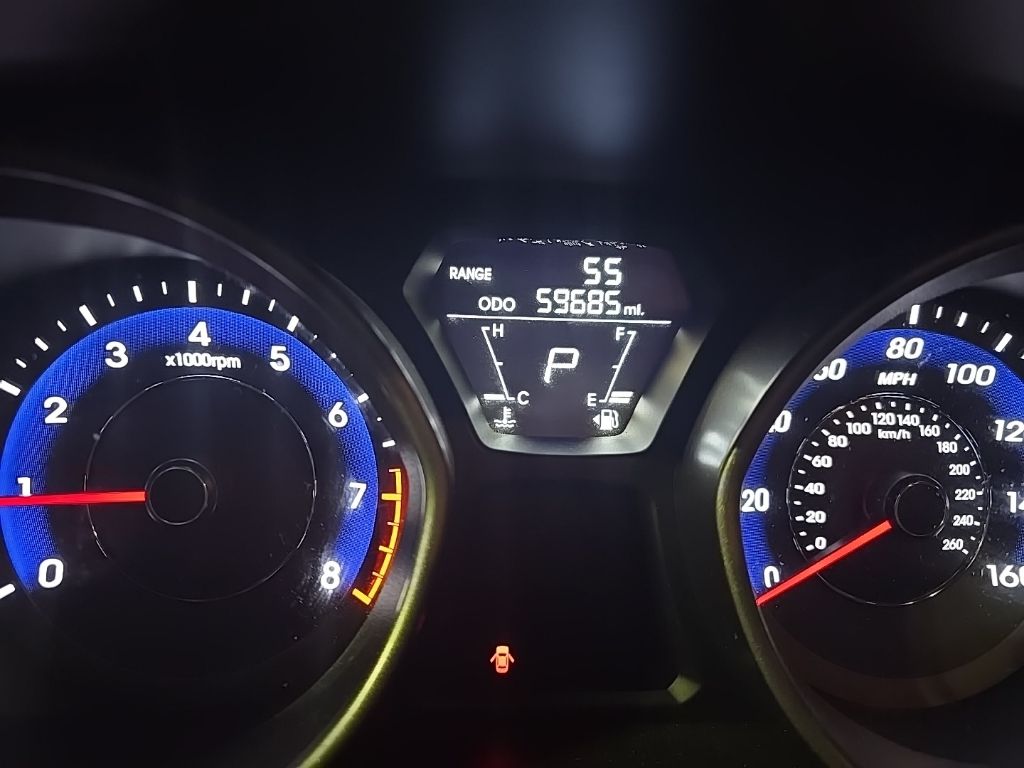 Thumbnail: 2013 Hyundai Elantra - 11