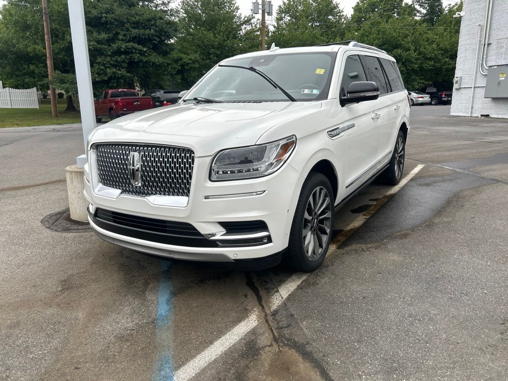 White 2021 Lincoln Navigator SUV / Crossover Four-Wheel Drive Automatic