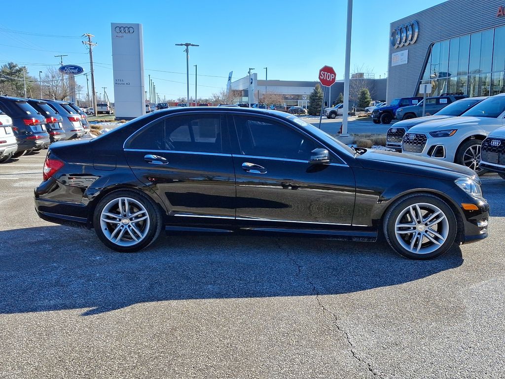 2014 Mercedes-Benz C-Class C 300 7