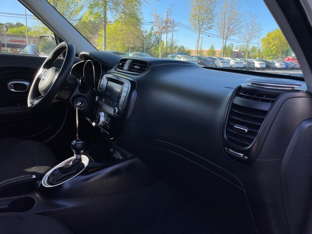 Thumbnail: 2018 Kia Soul - 32