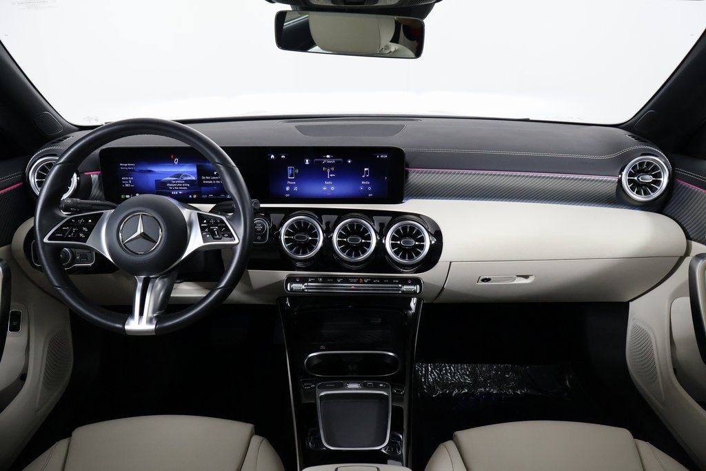 Thumbnail: 2025 Mercedes-Benz CLA - 8