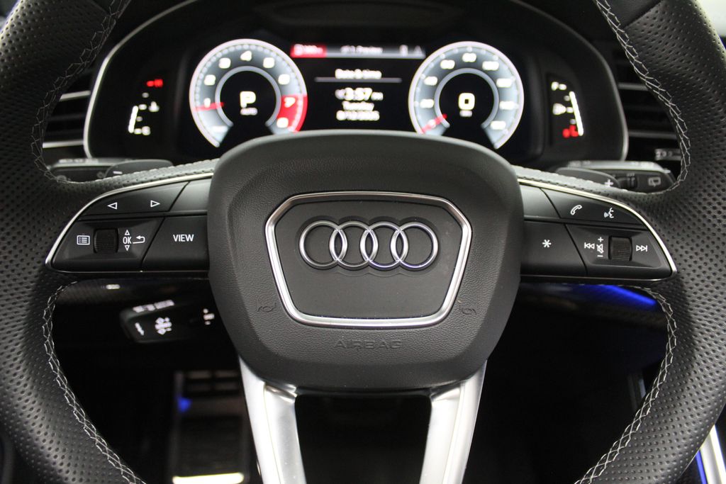 Thumbnail: 2023 Audi SQ8 - 29