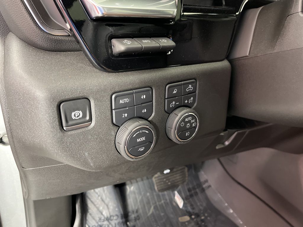2025 Chevrolet Silverado 2500 High Country 28