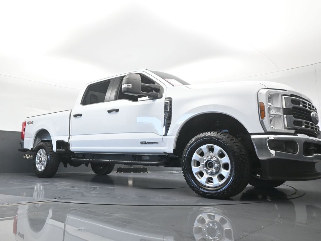 Used 2024 Oxford White Ford XLT image 64