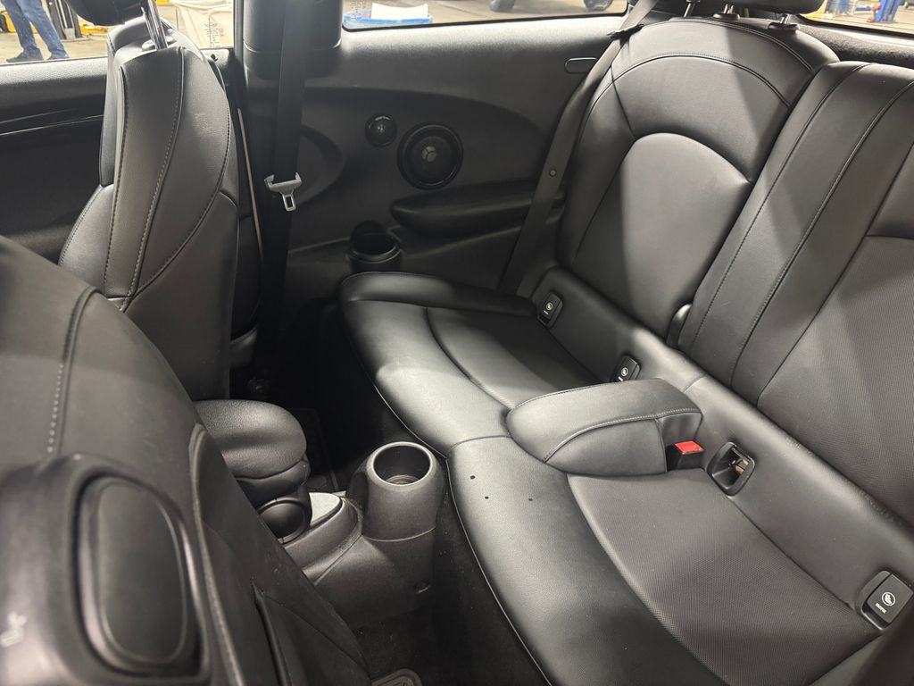 2017 MINI Cooper S Base