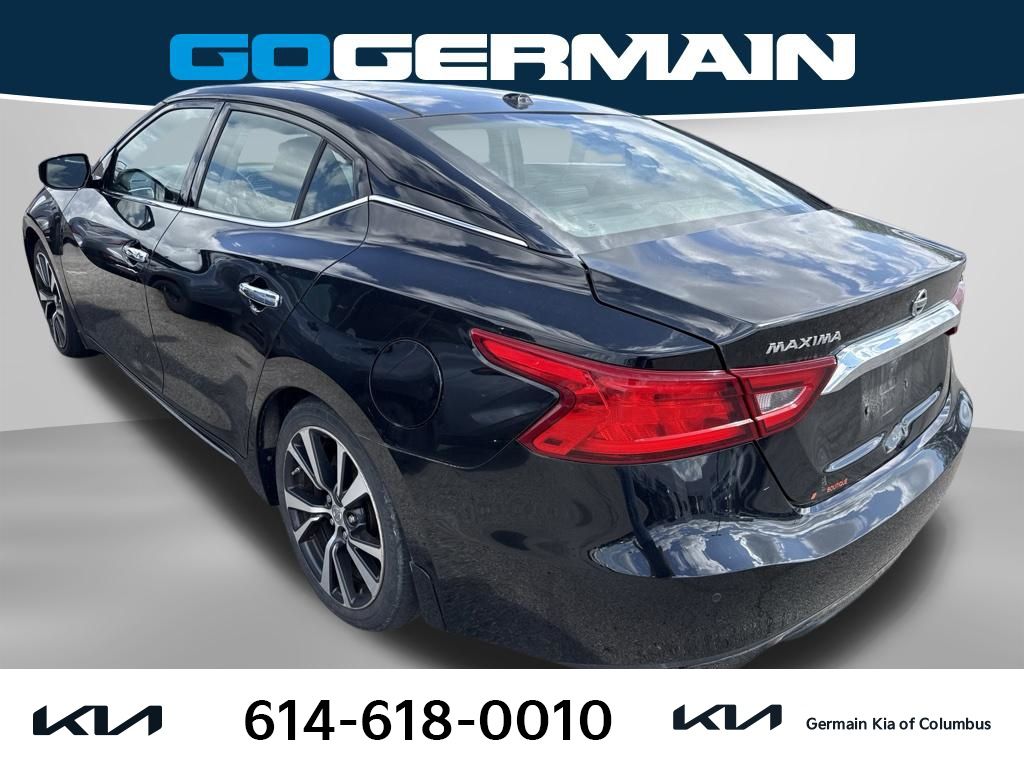 Used 2017 Black Nissan 3.5 SL image 2
