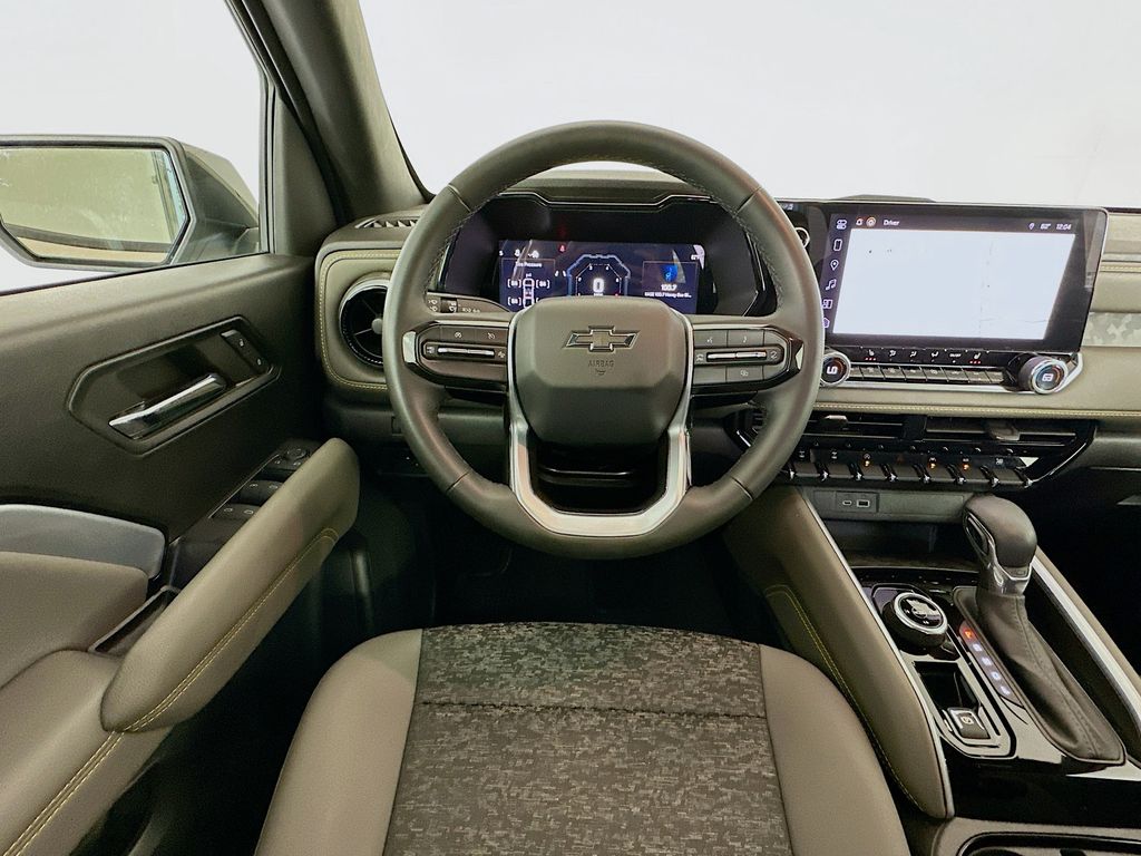 Thumbnail: 2024 Chevrolet Colorado - 23