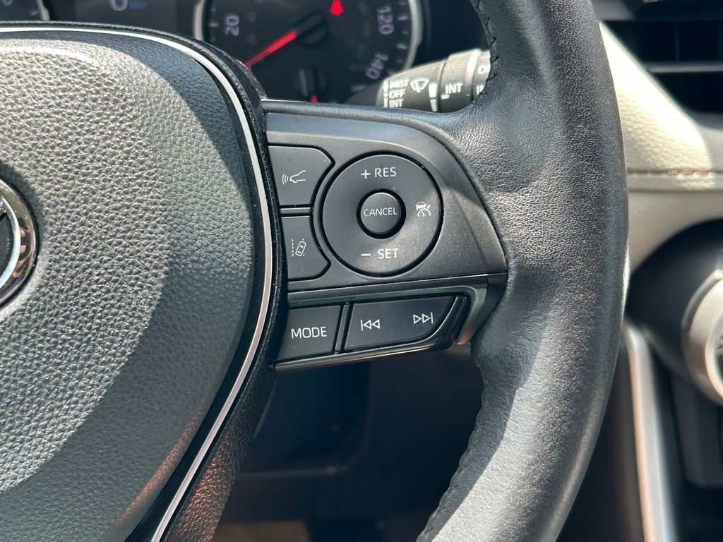 Used 2020 Toyota RAV4 SUV