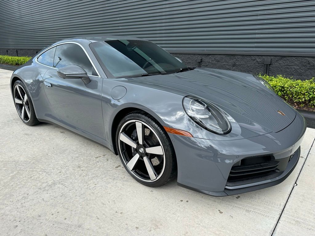 Thumbnail: 2026 Porsche 911 - 11