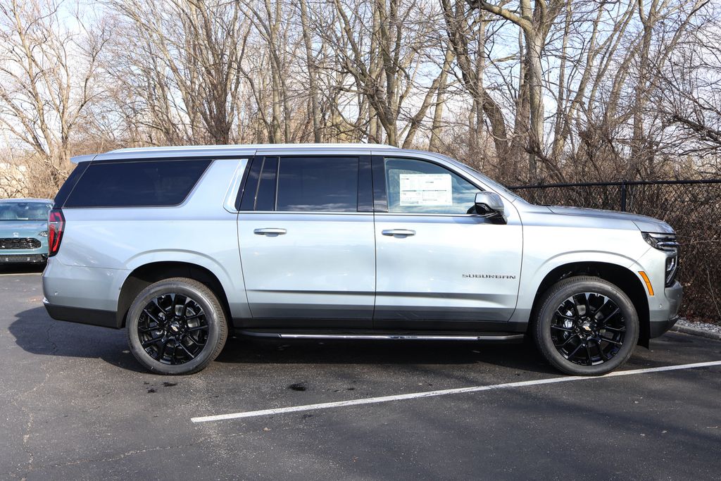 2025 Chevrolet Suburban LS 9