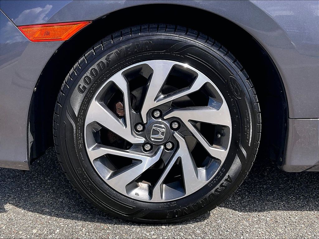 2016 Honda Civic — photo 7
