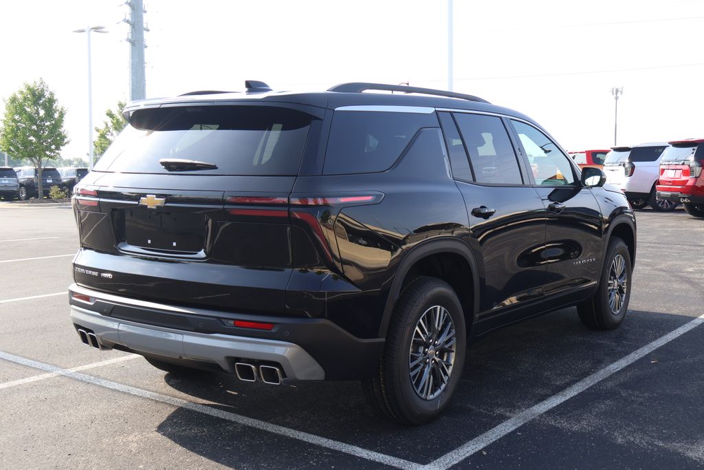 Thumbnail: 2026 Chevrolet Traverse - 8